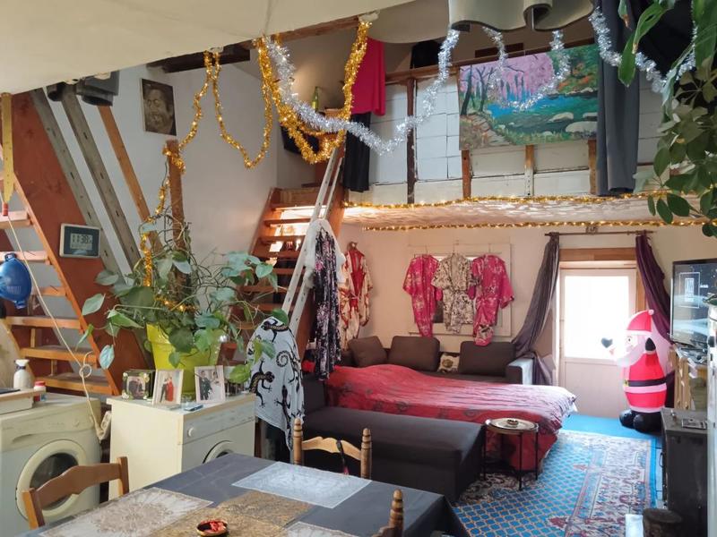 Maison - 240 m² - 7 pièces