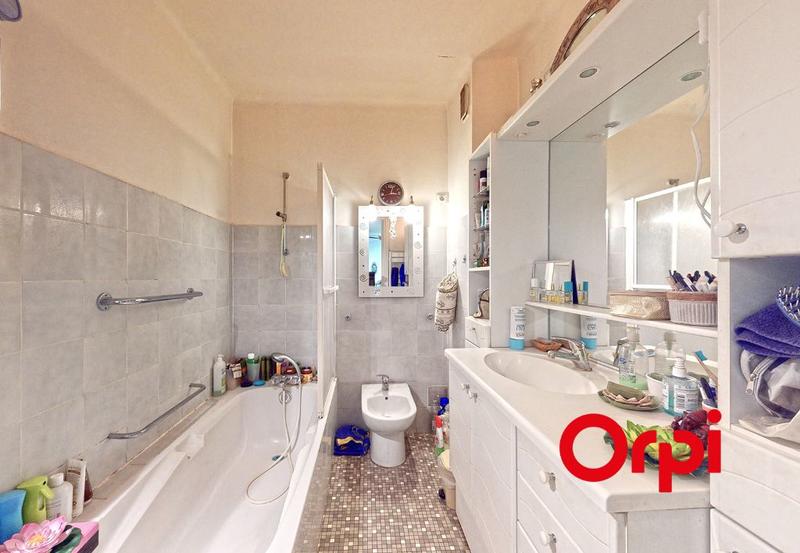 Appartement - 117 m² - 3 pièces