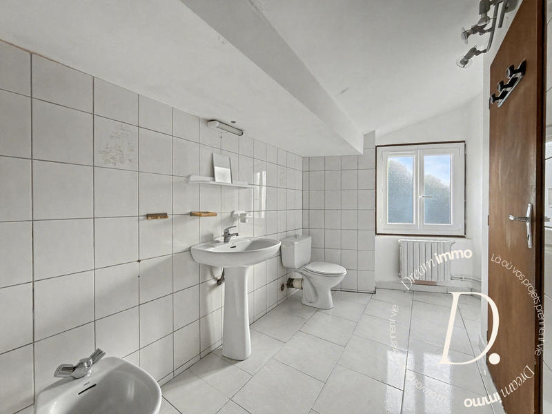 Maison - 105 m² - 4 pièces