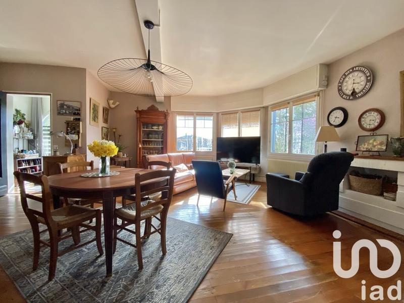 Maison - 209 m² - 7 pièces