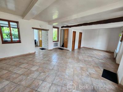 Maison traditionnelle - 150 m² - 6 pièces