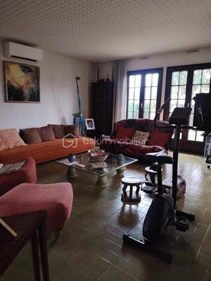 Maison - 102 m² - 4 pièces