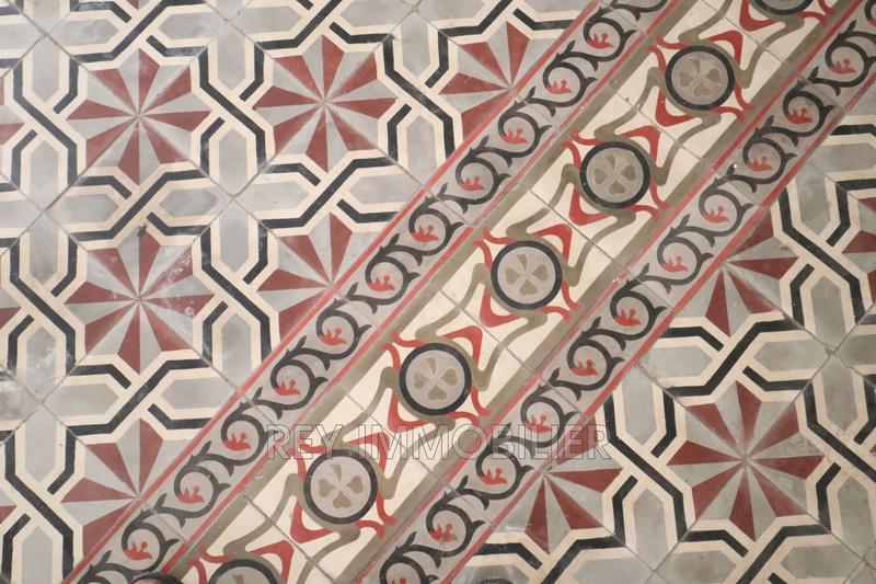 Maison chambre d'hôtes - 1 170 m²