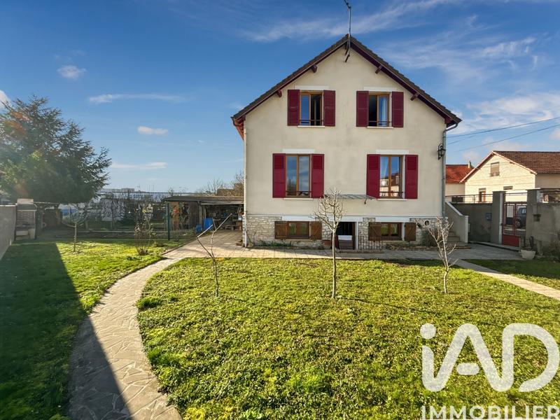 Maison - 104 m² - 6 pièces