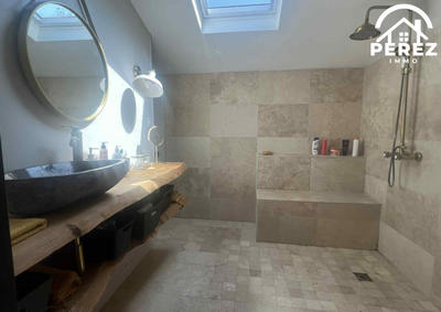 Villa - 225 m² - 7 pièces