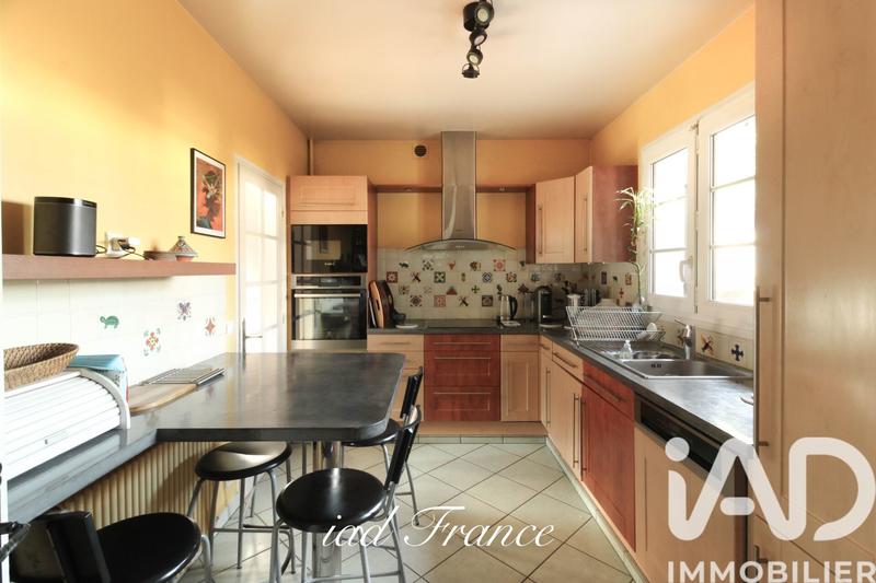 Maison - 189 m² - 8 pièces