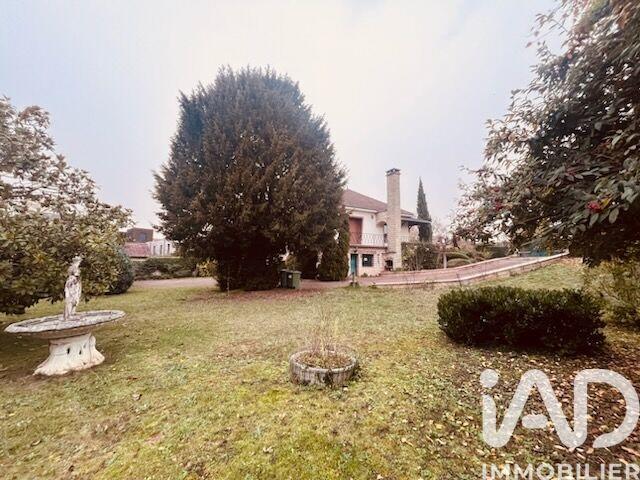 Maison - 160 m² - 7 pièces