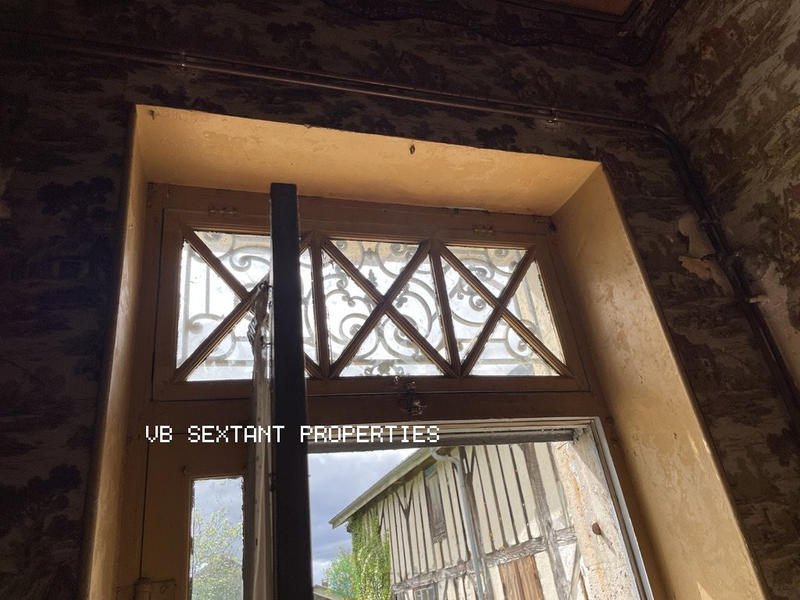 Maison - 300 m² - 9 pièces