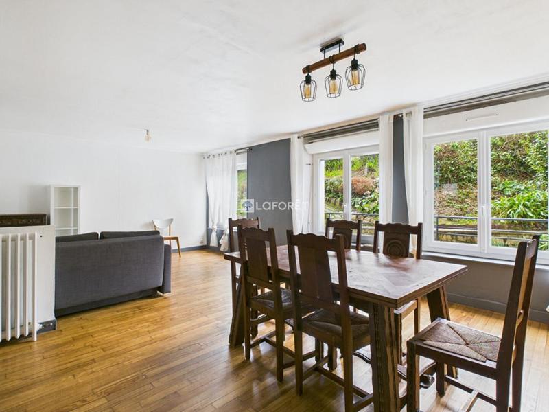 Appartement - 82 m² - 3 pièces