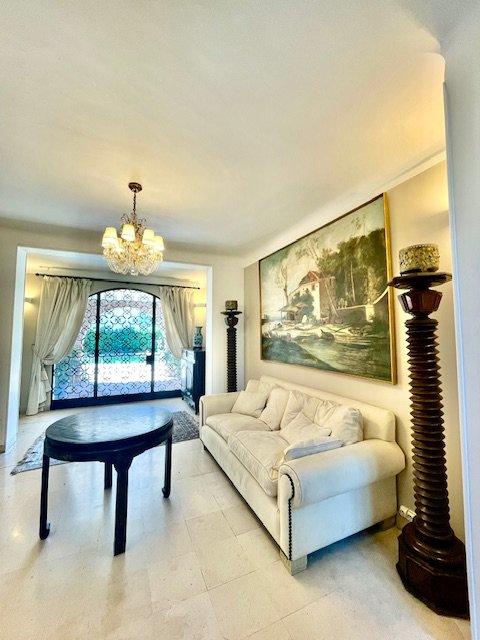 Maison bourgeoise - 300 m² - 5 pièces