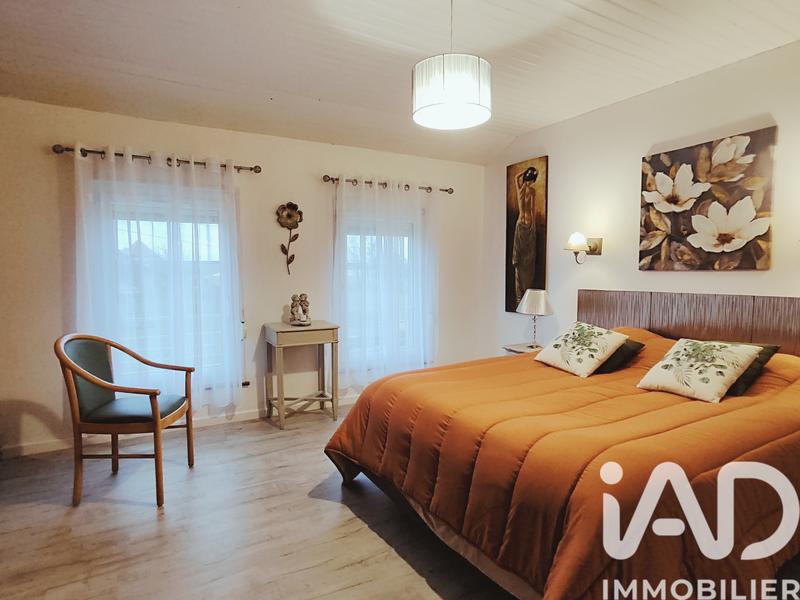 Maison - 378 m² - 10 pièces