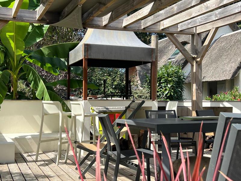 Chaumière - 312 m² - 9 pièces