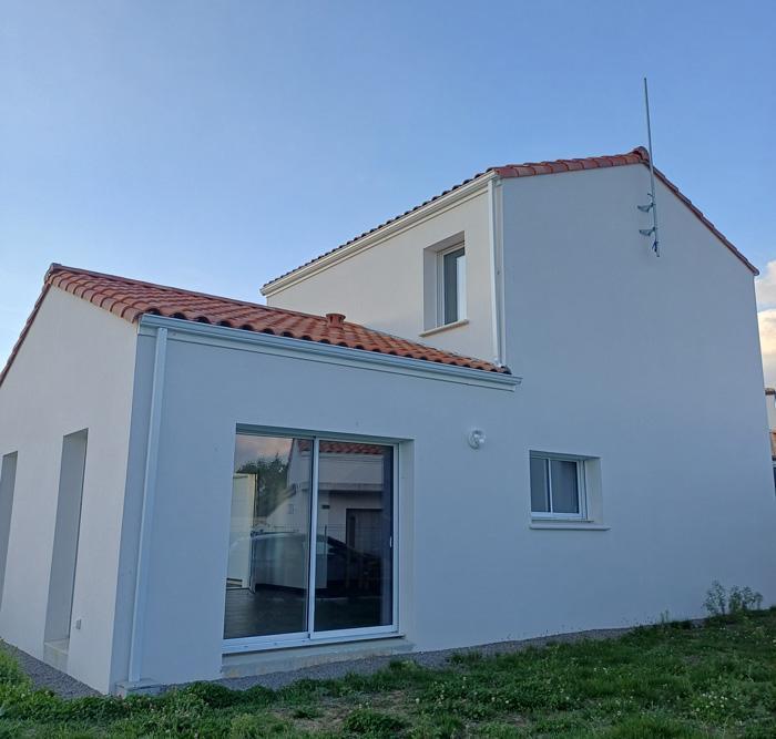 Maison - 86 m² - 4 pièces