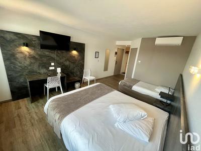 Local commercial - 1 500 m²