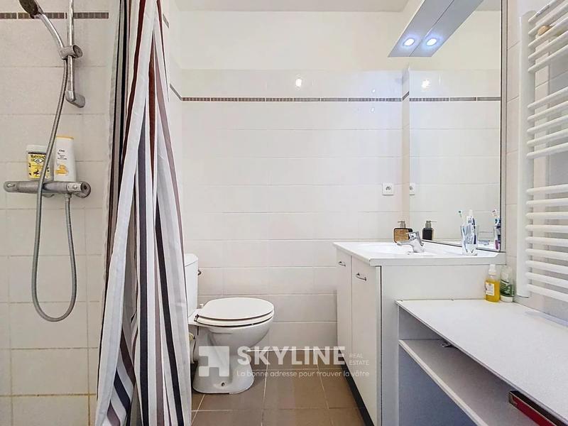 Appartement - 80 m² - 4 pièces