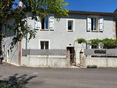 Maison - 181 m² - 7 pièces