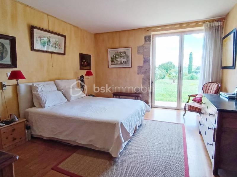 Demeure - 414 m² - 12 pièces