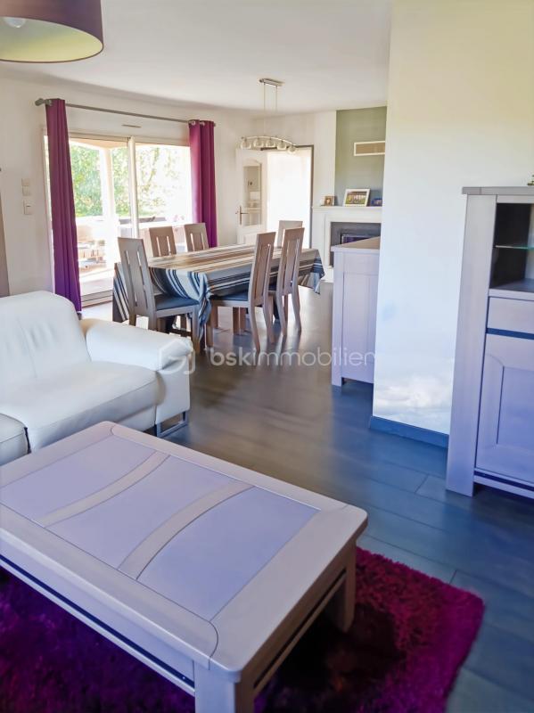 Maison - 184 m² - 7 pièces