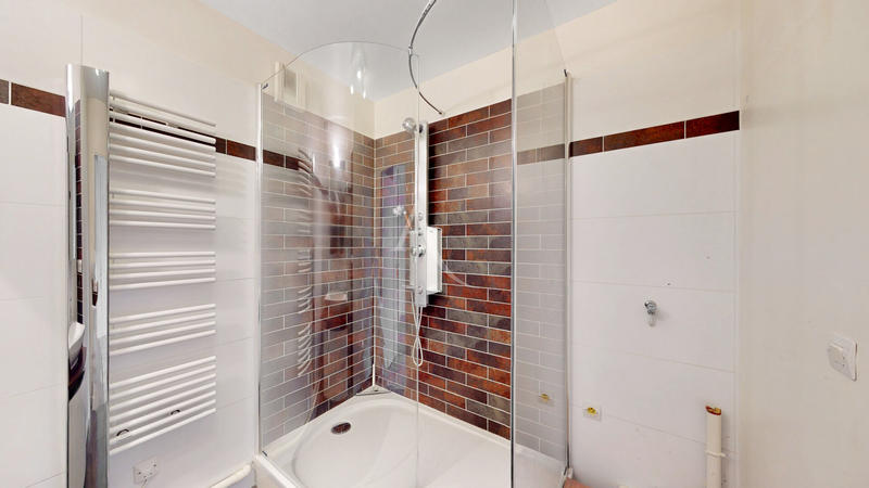 Appartement - 107 m² - 5 pièces