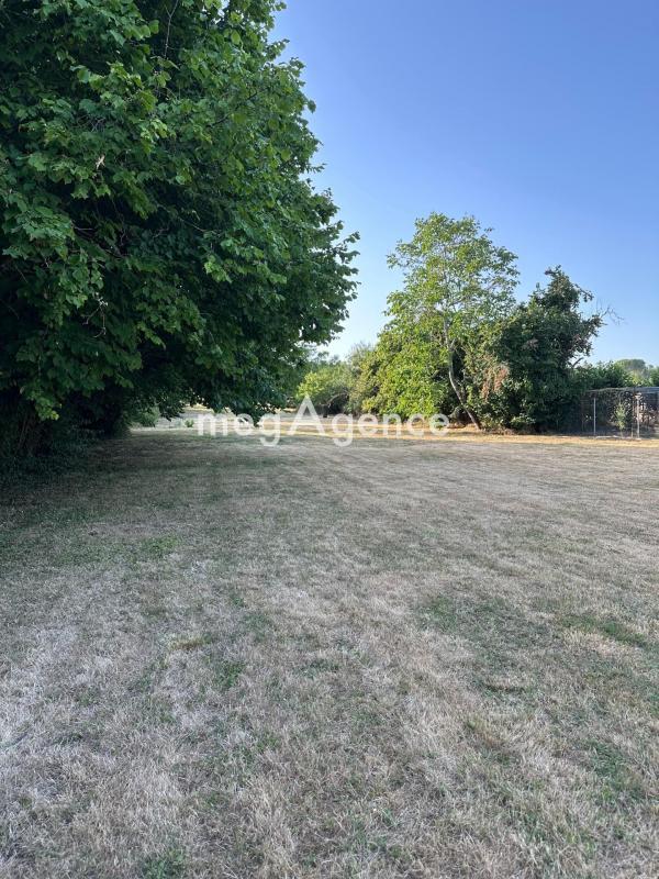 Terrain constructible - 2 350 m²