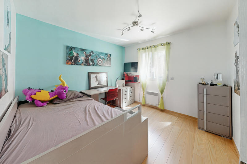 Maison - 210 m² - 5 pièces