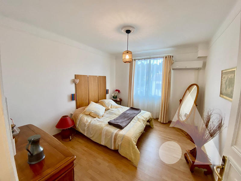 Maison - 224 m² - 6 pièces