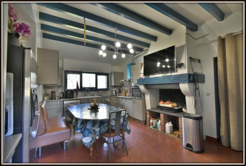 Maison - 266 m² - 9 pièces
