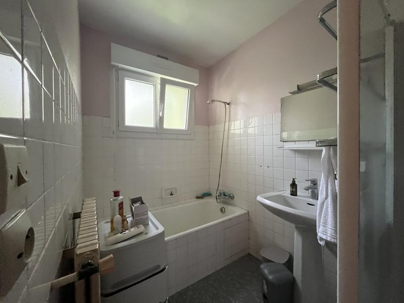 Maison - 103 m² - 7 pièces