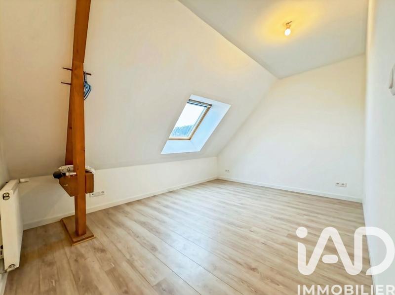 Maison - 96 m² - 5 pièces