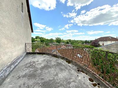 Propriété - 310 m² - 7 pièces