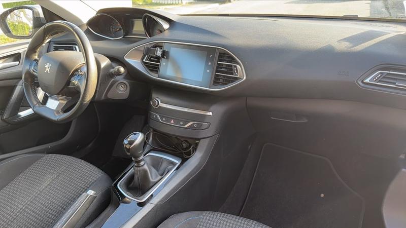 Peugeot 308 1.5 BlueHDi 130 Style