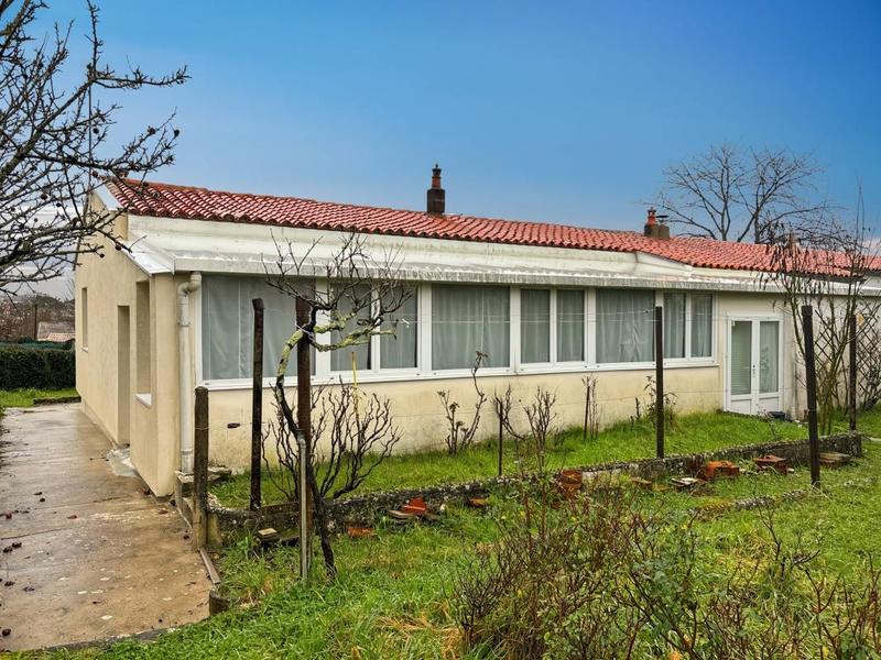 Maison - 90 m² - 5 pièces