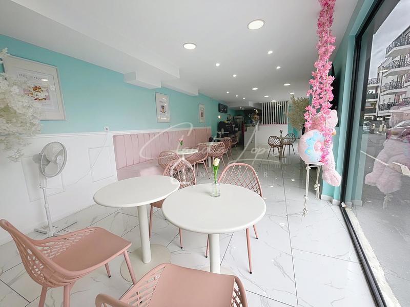 Local commercial - 80 m² - 1 pièce