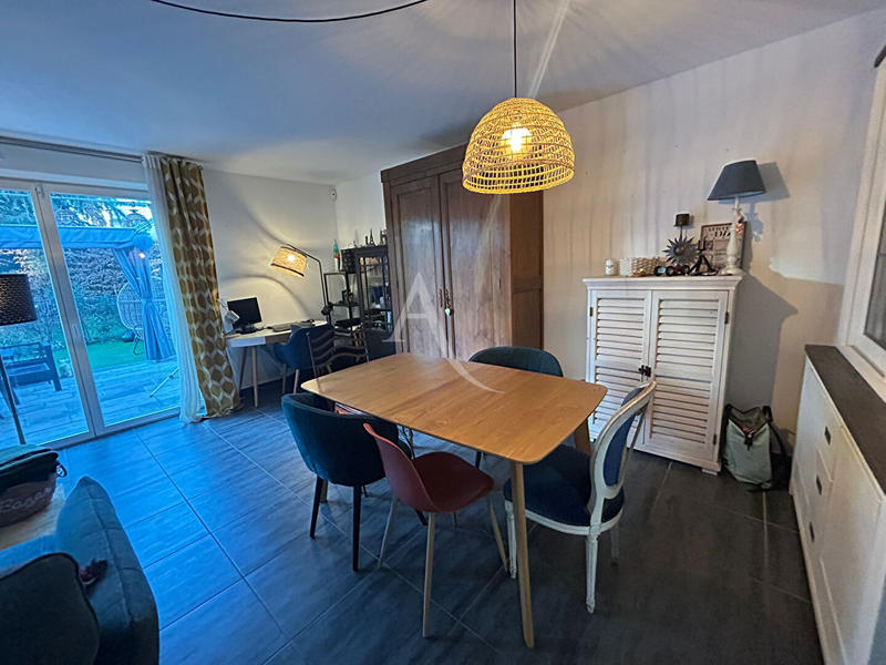 Maison - 80 m² - 5 pièces