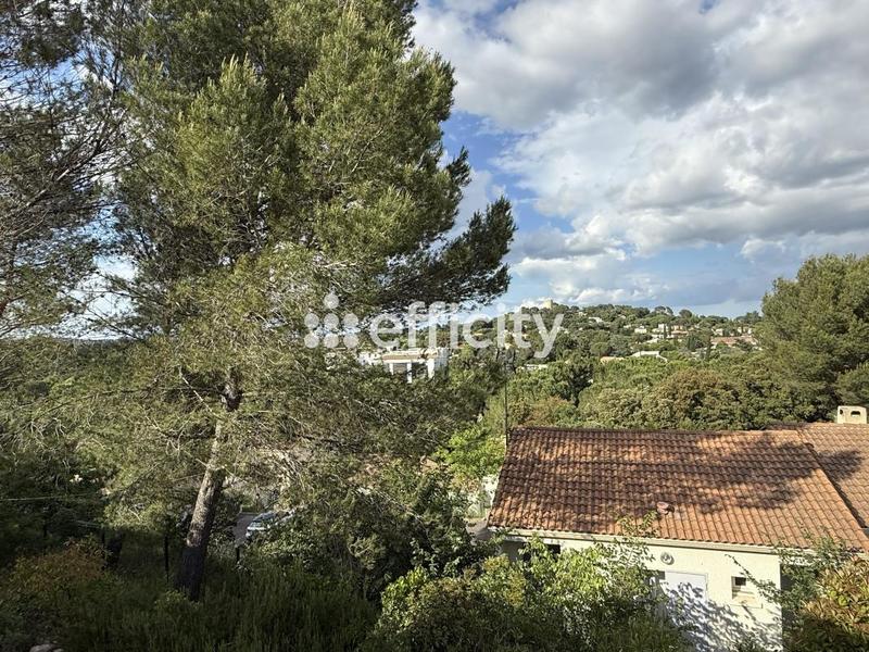 Maison - 122 m² - 6 pièces