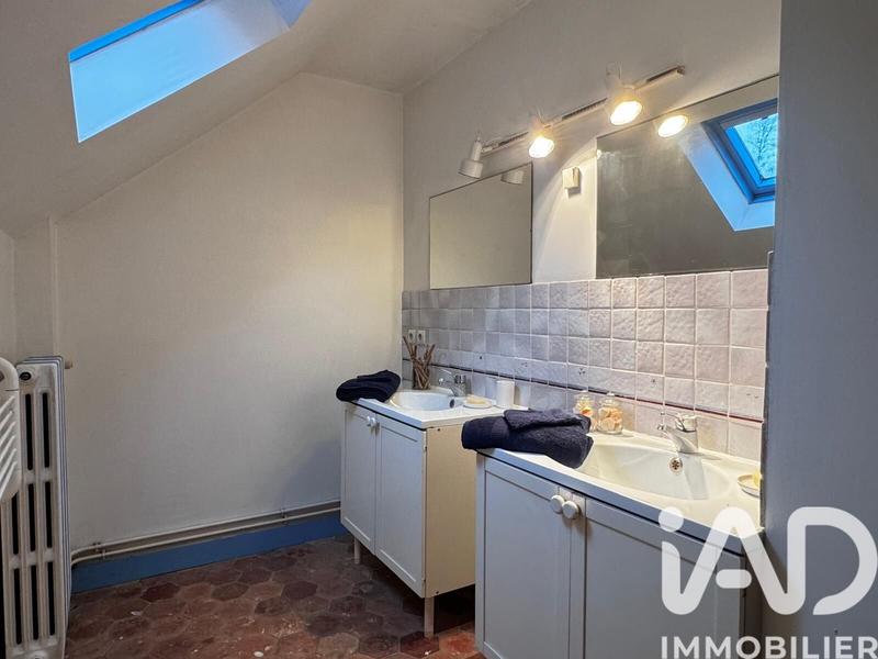 Maison - 261 m² - 10 pièces