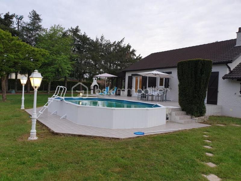 Maison traditionnelle - 108 m² - 5 pièces