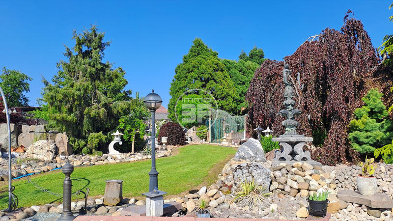 Maison - 195 m² - 7 pièces