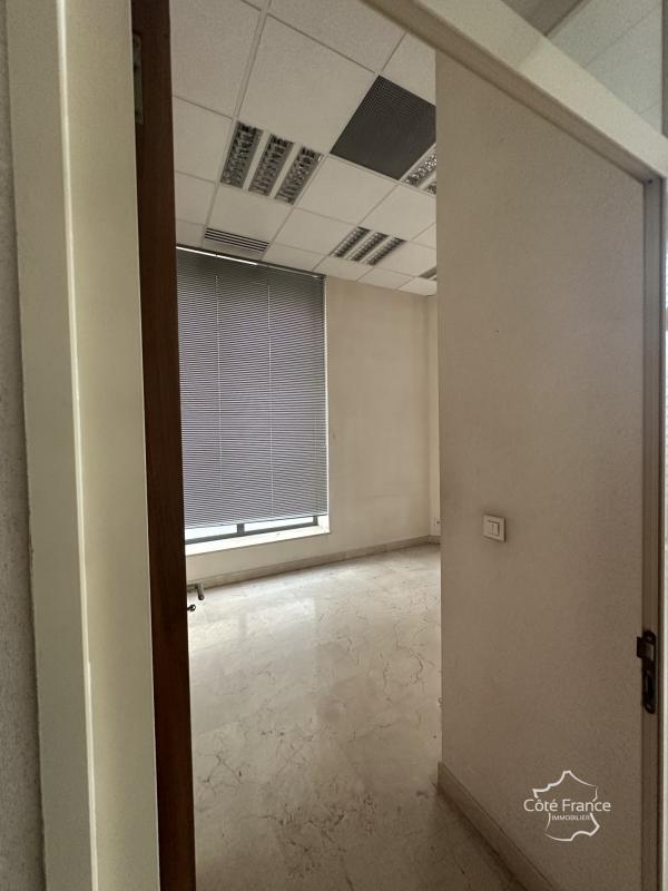 Local commercial - 348 m²