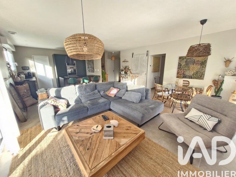 Maison - 98 m² - 5 pièces