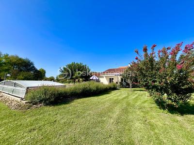 Maison - 218 m² - 7 pièces