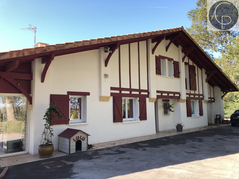 Maison - 151 m² - 5 pièces