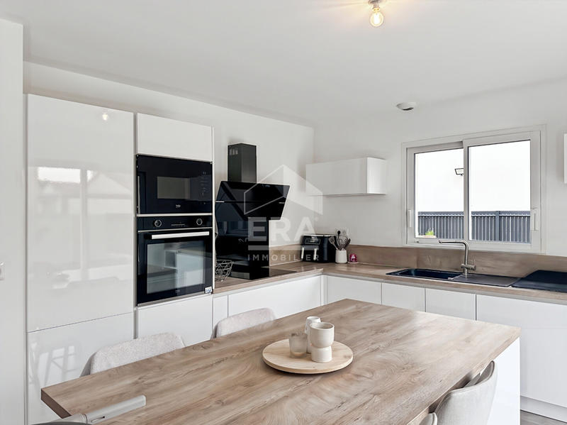 Maison - 86 m² - 4 pièces