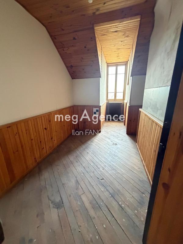 Appartement - 136 m² - 4 pièces