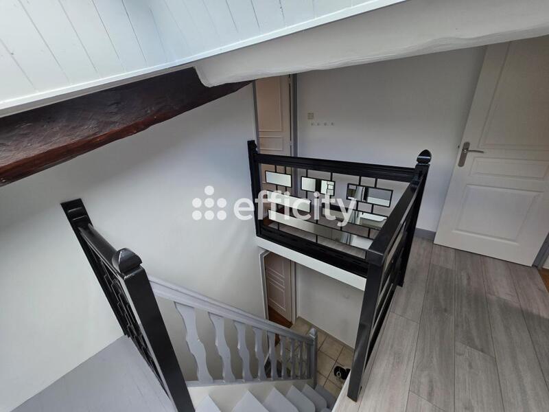 Appartement - 95 m² - 5 pièces