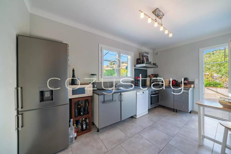 Villa - 305 m² - 10 pièces