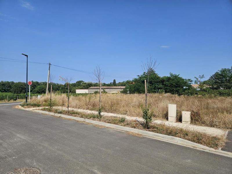 Terrain constructible - 640 m²