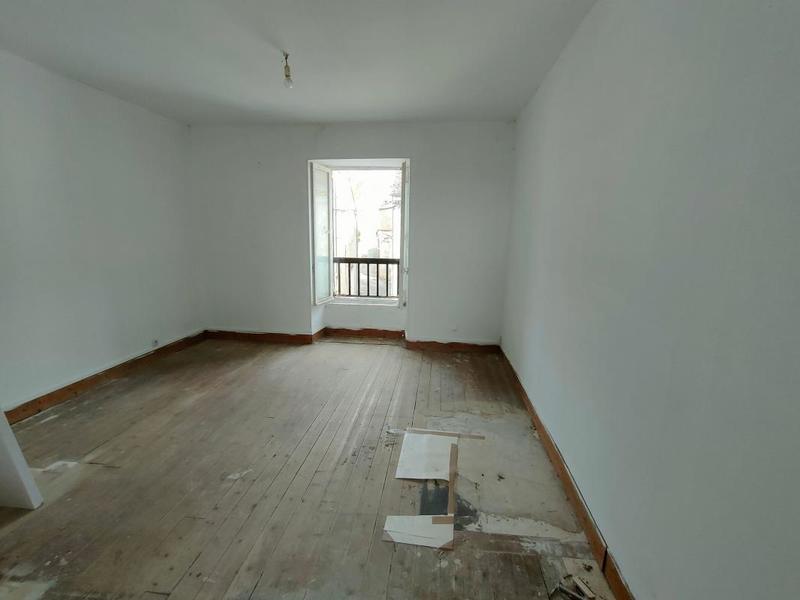 Immeuble - 213 m² - 6 pièces