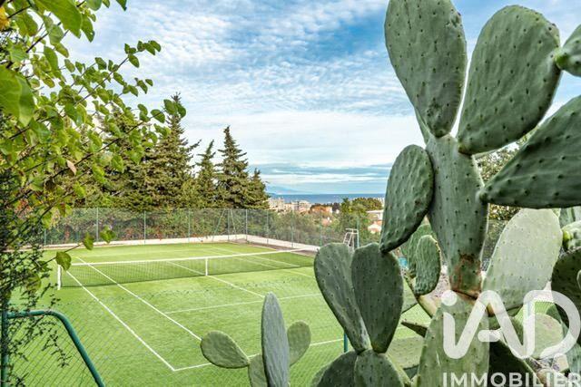 Appartement - 86 m² - 4 pièces