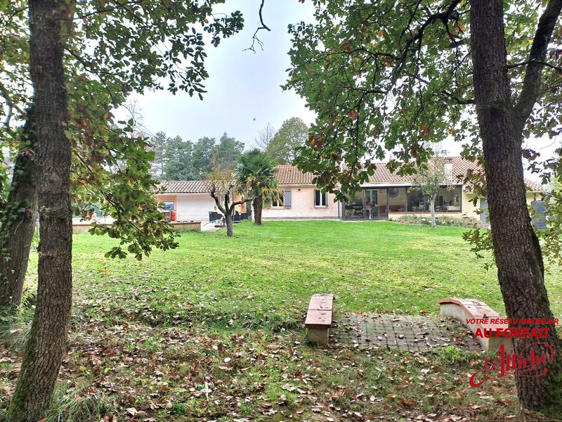 Maison - 217 m² - 6 pièces